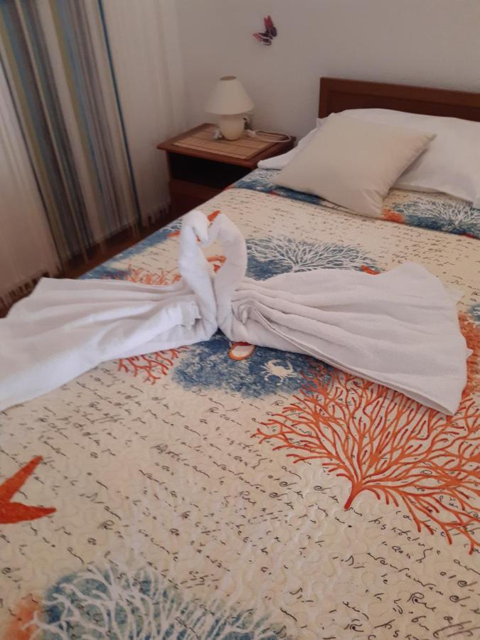 Ma-Lo Apartment Pirovac Bagian luar foto